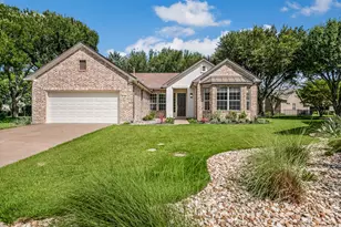 105 Stetson Cir, Georgetown, TX 78633 - Photo 22