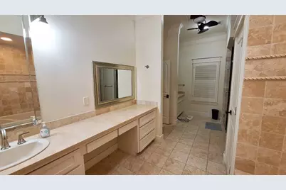 130 Squires Drive, Lakeway, TX 78734 - Photo 14