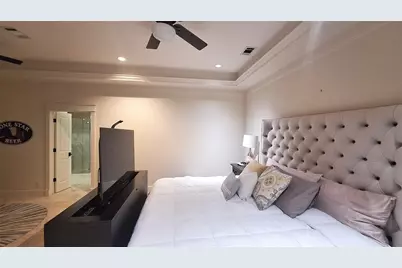 130 Squires Drive, Lakeway, TX 78734 - Photo 12