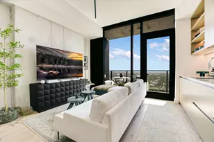 610 Davis St, Austin, TX 78701 - Photo 2