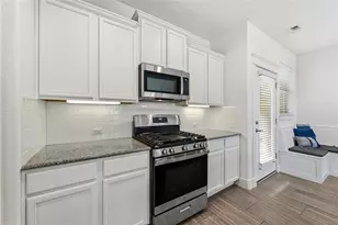 10904 Railway Ln, Austin, TX 78717 - Photo 14