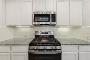 10904 Railway Ln, Austin, TX 78717 - Photo 14