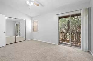 1815 River Crossing Cir, Austin, TX 78741 - Photo 16