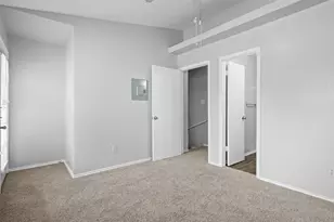 1815 River Crossing Cir, Austin, TX 78741 - Photo 20