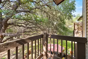 1815 River Crossing Cir, Austin, TX 78741 - Photo 18