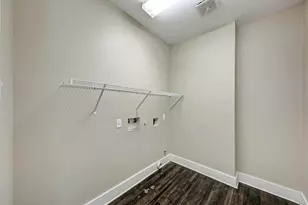 1014 E 14th St, Austin, TX 78702 - Photo 26