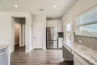 274 Sawtooth Mountain Way, Dripping Springs, TX 78620 - Photo 6