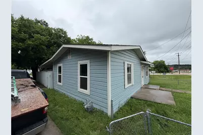 403 N 1st Street, Copperas Cove, TX 76522 - Photo 2