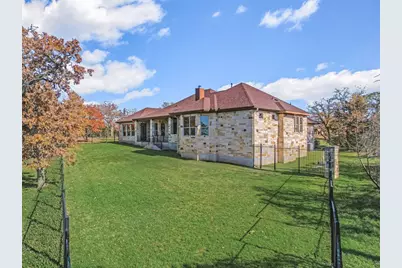 121 Wagon Gap Court, Bastrop, TX 78602 - Photo 28