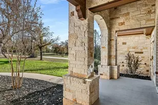 121 Wagon Gap Ct, Bastrop, TX 78602 - Photo 4