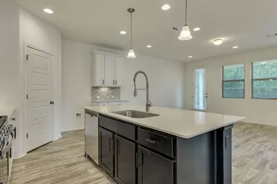 13519 Feldspar Drive, Austin, TX 78729 - Photo 16