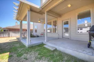 1553 Homewood Cir, Round Rock, TX 78665 - Photo 10