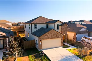 208 Greatest Gift Wy, Jarrell, TX 76537 - Photo 2