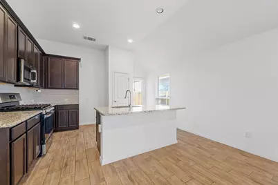 219 Trailside Lane, Bastrop, TX 78602 - Photo 6