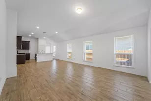 219 Trailside Ln, Bastrop, TX 78602 - Photo 2