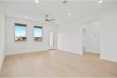 1008 Universal Drive, Hutto, TX 78634 - Photo 6