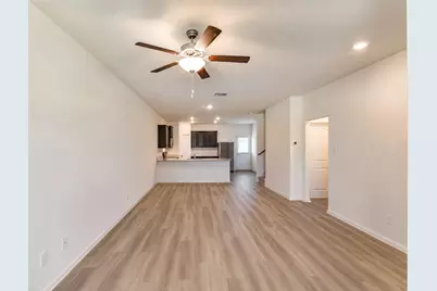 101 Hyacinth Way #1-L, Jarrell, TX 76537 - Photo 2