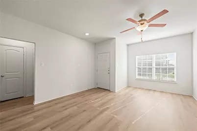 101 Hyacinth Way #1-L, Jarrell, TX 76537 - Photo 2
