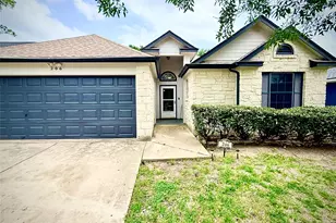 206 Sunshadow Dr, Lockhart, TX 78644 - Photo 1