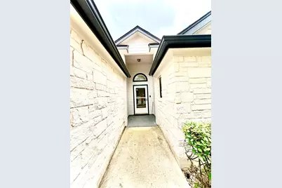 206 Sunshadow Drive, Lockhart, TX 78644 - Photo 2