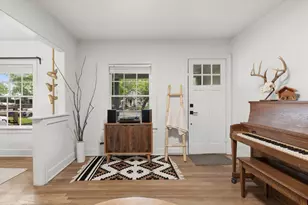 5206 Duval St, Austin, TX 78751 - Photo 2