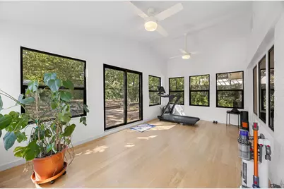 5704 Trailridge Drive, Austin, TX 78731 - Photo 18
