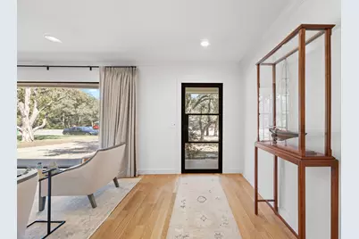 5704 Trailridge Drive, Austin, TX 78731 - Photo 2