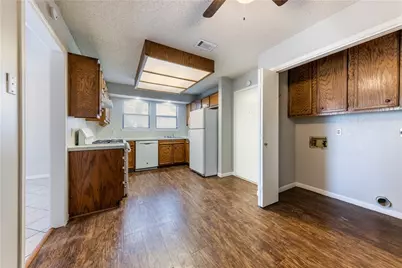 2103 Boxwood Path, Round Rock, TX 78664 - Photo 12