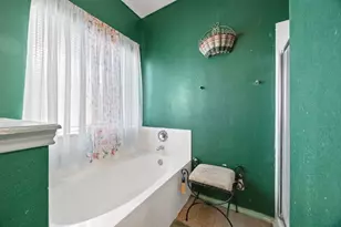 1906 W Pflugerville Pkwy, Round Rock, TX 78664 - Photo 4