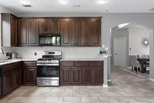 1602 Iris Ln, Cedar Park, TX 78613 - Photo 10