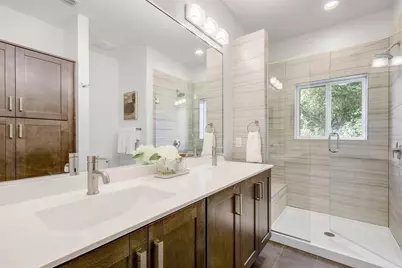 2101 Montopolis Drive #10, Austin, TX 78741 - Photo 16