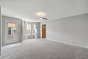 1000 Arcadia Ave, Austin, TX 78757 - Photo 12