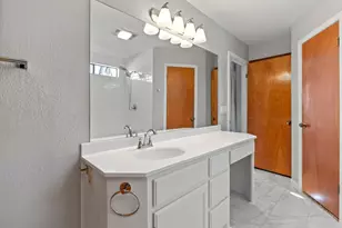 1000 Arcadia Ave, Austin, TX 78757 - Photo 16