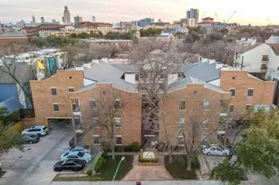 203 E 31st St, Austin, TX 78705 - Photo 32