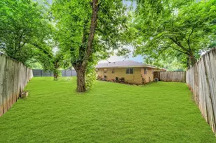 1104 Kinney Ave, Austin, TX 78704 - Photo 4