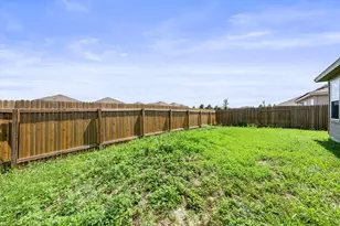216 Wincanton Ln, Jarrell, TX 76537 - Photo 26