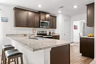 216 Wincanton Ln, Jarrell, TX 76537 - Photo 6