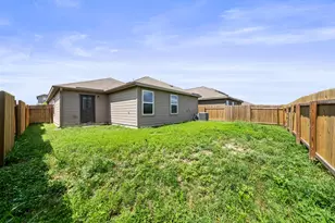 216 Wincanton Ln, Jarrell, TX 76537 - Photo 24
