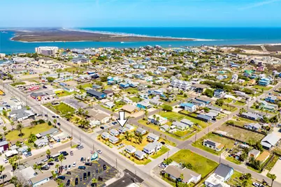 340 N Alister Street #3, Port Aransas, TX 78373 - Photo 2