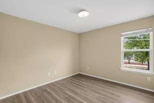 113 Hays Forest Cove, Elgin, TX 78621 - Photo 12