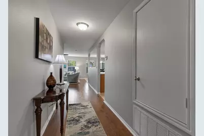 2042 Dragon Trail, New Braunfels, TX 78130 - Photo 2