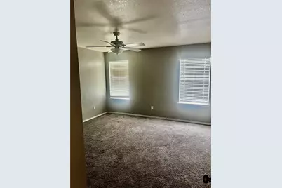 111 Sylvan Street, Hutto, TX 78634 - Photo 8