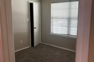 111 Sylvan St, Hutto, TX 78634 - Photo 10