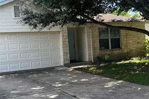 111 Sylvan St, Hutto, TX 78634 - Photo 2