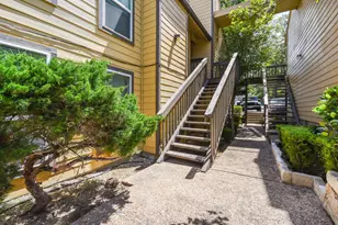 1000 W 26th St, Austin, TX 78705 - Photo 8
