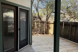 6501 Columbia Oaks Ct, Austin, TX 78759 - Photo 10