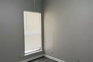 6501 Columbia Oaks Ct, Austin, TX 78759 - Photo 12