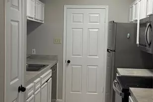 6501 Columbia Oaks Ct, Austin, TX 78759 - Photo 4