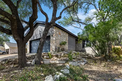 253 Mooring Circle #B, Lakeway, TX 78734 - Photo 2