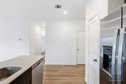 13705 Menard Way, Elgin, TX 78621 - Photo 6